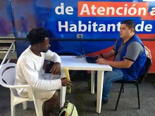 Habitantes de Calle están acudiendo a recibir los servicios en el dispositivo móvil
