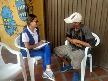 Habitantes de Calle están acudiendo a recibir los servicios en el dispositivo móvil