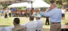 Alcalde Armitage socializa obras de entamboramiento del canal Cauquita con vecinos de la comuna 14