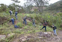 Jornada de restauración en el Ecoparque Cerro de la Bandera 15