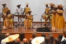 El  Petronio agitó la marea en Buenaventura 12