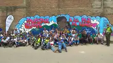 Jóvenes de la comuna 14 le apuestan a la paz y plasman su deseo en un mural
