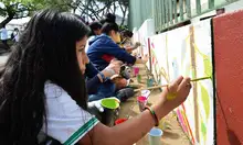 De las manos del alcalde Armitage, integrantes de Mesas de Cultura Ciudadana para la Paz recibirán el Premio Engaged Cities