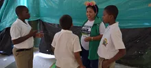 Puerta a puerta la Secretaría de Educación de Cali sensibilizó a habitantes del oriente en el Día Nacional contra el trabajo infantil 