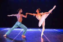 El mundo le bailó a Cali con el corazón 5
