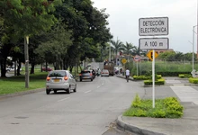 Listas las señales que advierten ubicación de cámaras de foto detección en Cali