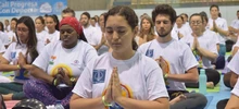 Más de 350 personas conectaron mente, cuerpo y espíritu en el Día Internacional del Yoga