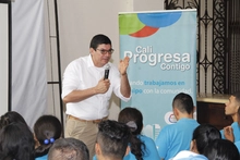 Promovemos la Participación Ciudadana y la Cultura Democrática, al interior de la Administración.