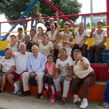 El alcalde Armitage verificó obras de progreso social en la Comuna 11
