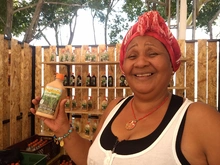 La caña de azúcar y el coco, ingredientes estrella de licores y dulces del Pacífico