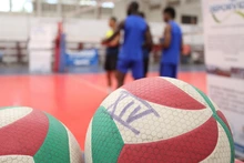 Selección Colombia de voleibol compartió con niños beneficiarios de Deporvida