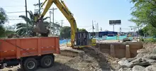 A buen ritmo marcha la demolición del puente sobre el río Cali a la altura de la calle 21  