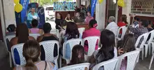 Vendedores ambulantes del MÍO se ponen al día con su educación