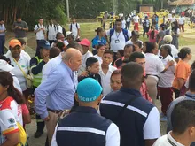 El alcalde Maurice Armitage verificó obras y progreso social en la Comuna 21 