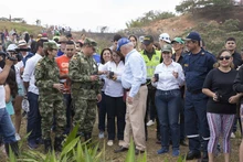Los caleños abrazaron el cerro de Cristo Rey y se comprometieron a ser sus guardianes