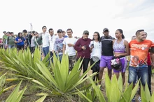 Los caleños abrazaron el cerro de Cristo Rey y se comprometieron a ser sus guardianes