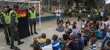 La Alcaldía de Santiago de Cali llevó al barrio El Vallado la estrategia Domingo Seguro