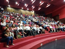 La administración del alcalde Armitage implementa las políticas públicas de lectura desde la primera infancia