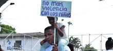 La comuna 13 le caminó a la paz, borrando fronteras