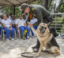 Así fue la mañana en la que nuestros adultos mayores se convirtieron en Carabineros