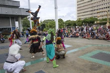 El circo Incubaxion Teatro invitó a conservar el medio ambiente.
