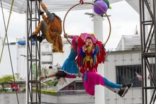 El circo Incubaxion Teatro invitó a conservar el medio ambiente.