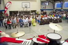 Entrega Instrumentos Musicales en IEO 