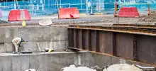 Puente de la calle 21 sobre el río Cali va en un 70% de adelanto