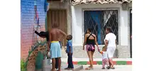 La calle del color que borró fronteras en Petecuy I