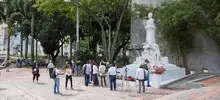 Alcalde Armitage entrega remodelación del icónico monumento a Jorge Isaacs y ‘María’