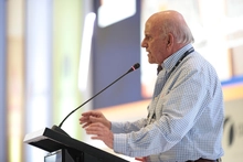 Alcalde Armitage, presentó avances en renovación urbana, en el Congreso Nacional de Infraestructura. 