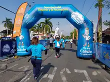 Un río celeste se tomó las calles del Distrito de Aguablanca con la ´5K Jarillón’
