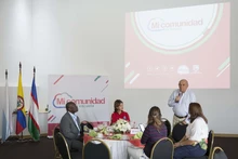 Desayuno rectores Mi Comunidad es Escuela 