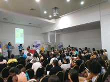 Líderes comunitarios se certifican en  acompañamiento a familias, cuidado y crianza