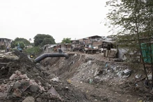 El alcalde Armitage inspeccionó las millonarias obras de inversión social  para reducir la violencia y mitigar la pobreza en  el oriente de la ciudad