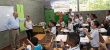 Alcalde Armitage verificó avances de obras infraestructura vial, deportiva y educativa en la comuna 7 44