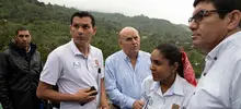 En nuevo recorrido por los territorios rurales, Armitage compartió con habitantes de El Saladito