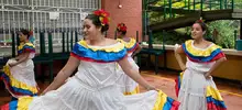 En nuevo recorrido por los territorios rurales, Armitage compartió con habitantes de El Saladito