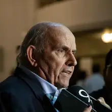 Alcalde Armitage da ultimátum a sindicatos de Emcali para acordar proyectos para salvar la empresa