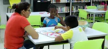 Biblioteca Pública Desepaz: espacio para el teatro y las manualidades 
