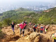 Así conquisté junto a decenas de caleños la cima de las Tres Cruces con el programa Carreras y Caminatas