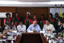 Gabinete del alcalde Armitage rinde homenaje a las víctimas del conflicto en la conmemoración de su día