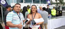 Alcalde Armitage encabeza devolución de celulares que habían sido robados y que recuperó la Policía