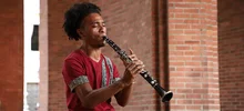 Joven caleño alcanza su sueño: tocará su clarinete en una banda sinfónica juvenil de Austria