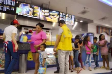 Alcaldía de Cali llevó más de 200 niñas, niños y adolescentes a una función gratuita en Cine Colombia 
