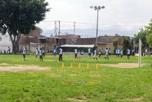 En Pízamos I, el deporte está goleando la violencia y transformando vidas