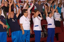 Programa Canas y Ganas: aprendizaje y diversión para adultos mayores 