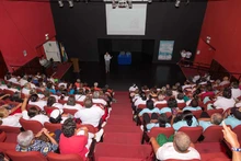 Programa Canas y Ganas: aprendizaje y diversión para adultos mayores 