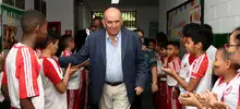 Armitage entrega la primera tienda escolar 100% saludable del país, en una escuela pública de Cali
