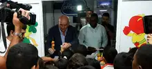 Armitage entrega la primera tienda escolar 100% saludable del país, en una escuela pública de Cali